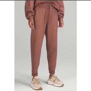 Lululemon Scuba High-Rise Joggers in Sparkle Smoky Topaz Size 4